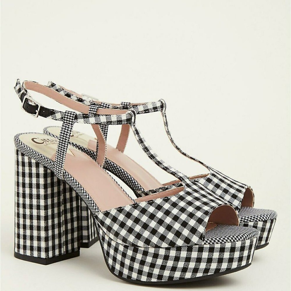 New w/Box Sam Edleman Gingam Platforms Size 10 Wid